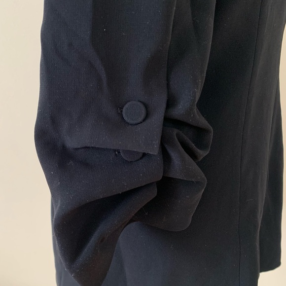 Khloe Ruched Sleeve Blazer
CINQ À SEPT - Picture 9 of 12